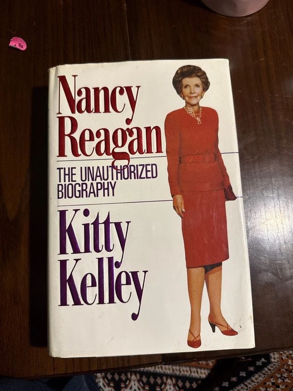 Nancy Raegan Biography 1