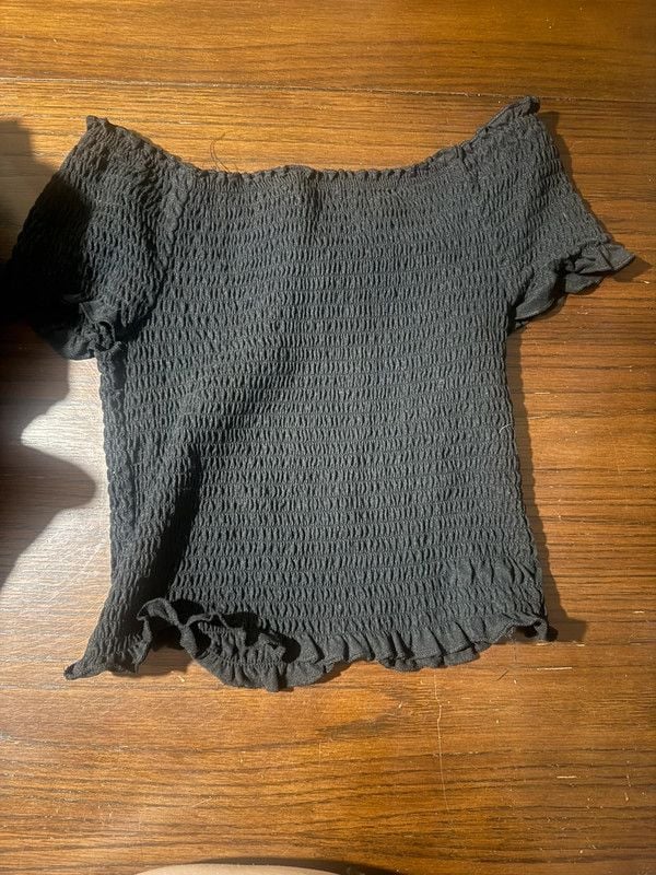 Rue21 black crop 2