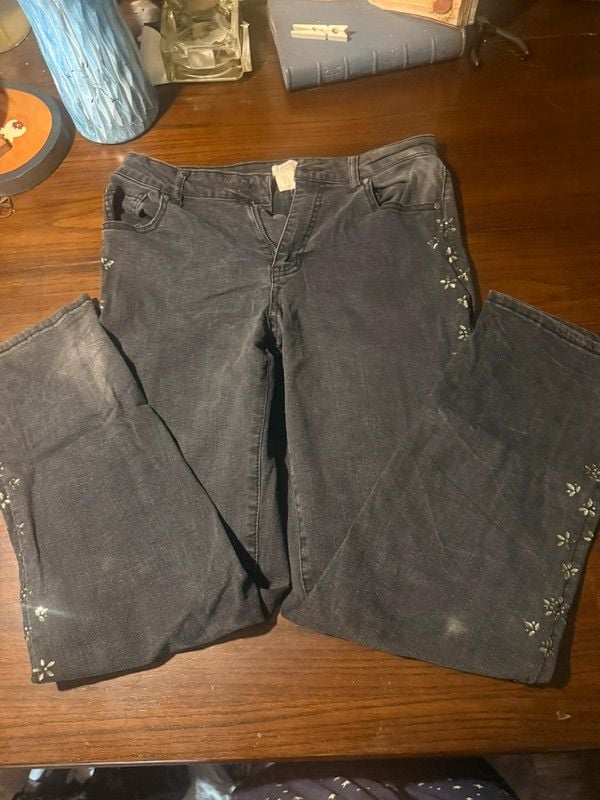 Black bedazzled pants 4