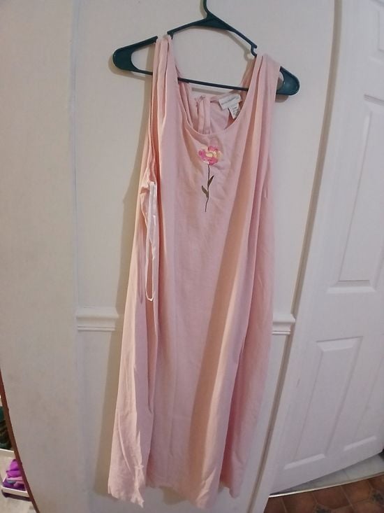 Light Pink Floral Embroidered Sleep Chemise 2