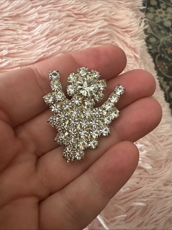 Antique Crystal Cluster Drop Earrings - Gold Tone 7