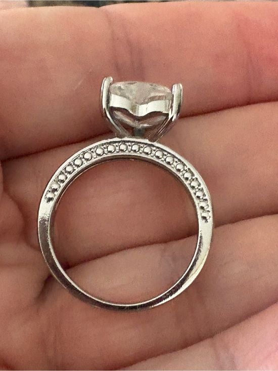 Moissanite Heart Shaped Diamond Ring Size 8 NWT 5 TCW 8