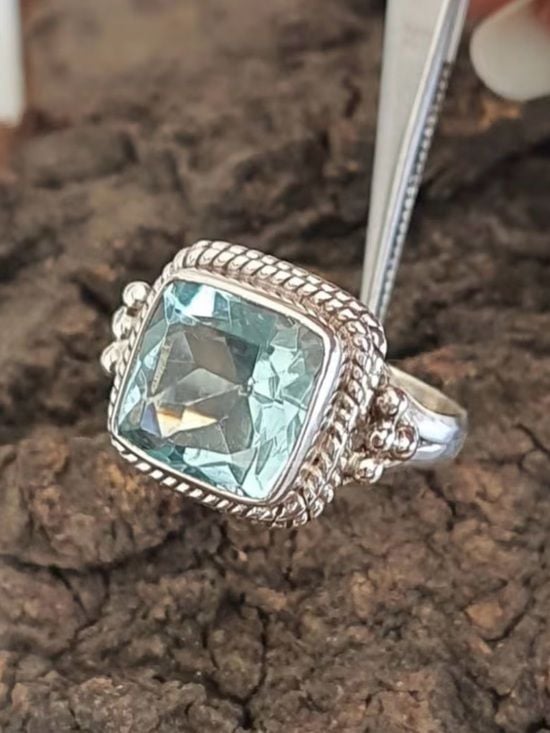 Silver Blue Topaz Square Statement Ring Size 8 4