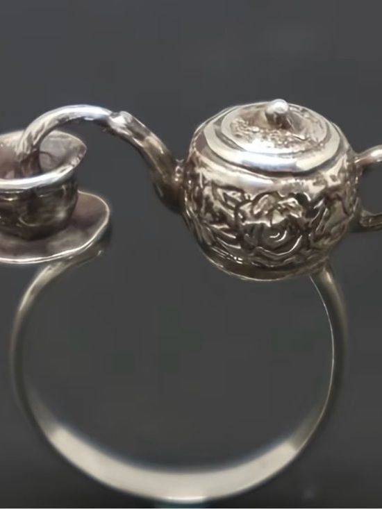 White Gold Double Teapot Ring - Size 8 4
