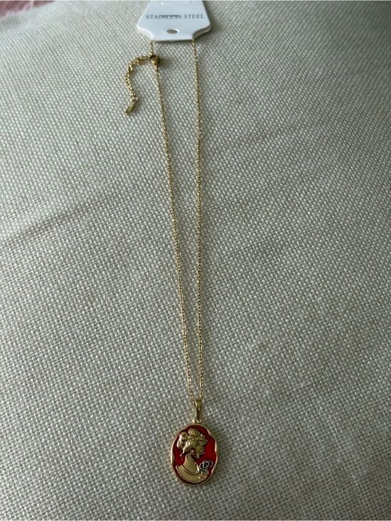 Gold-Tone Red Cameo Pendant Necklace - Stainless Steel NWT 4