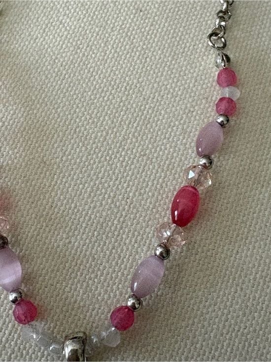 Kenneth Cole Pink Leaf Pendant Statement Necklace w/beads EUC 7