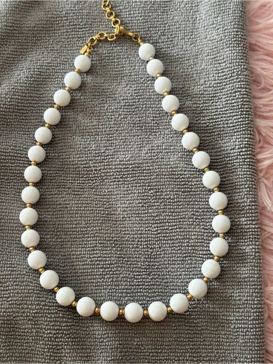Vintage Monet Classic White Bead Necklace with Gold Accents 4