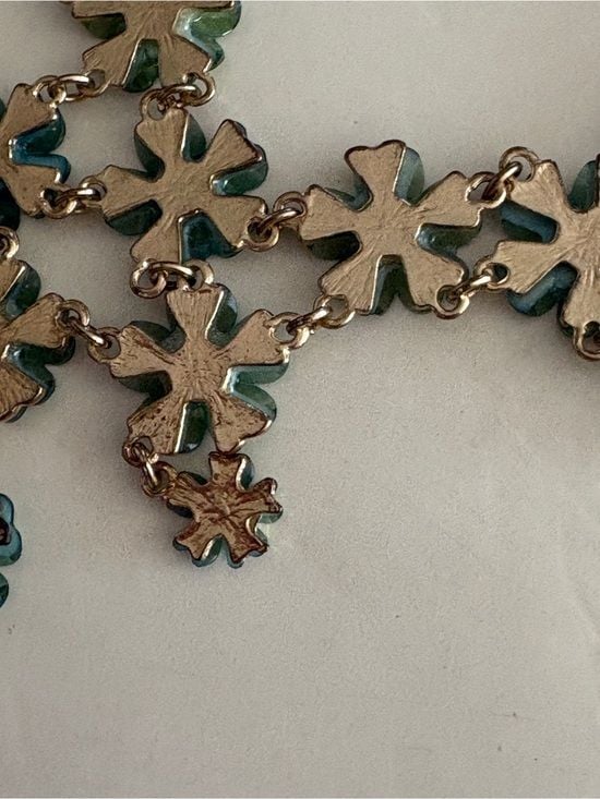 Y2K Green Floral Statement Bib Necklace on Goldtone Chain 7