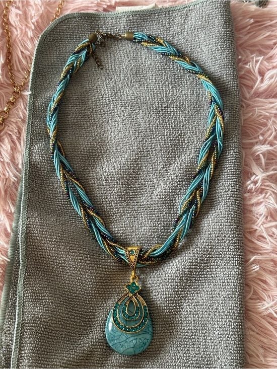 Elegant Turquoise Teardrop Pendant Necklace 16-18” 4