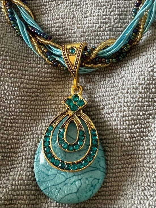 Elegant Turquoise Teardrop Pendant Necklace 16-18” 5