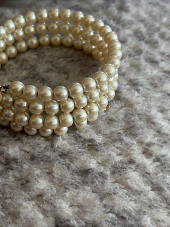 Vintage Monet Classic Cream Pearl Beaded Wrap Bracelet Signed 3