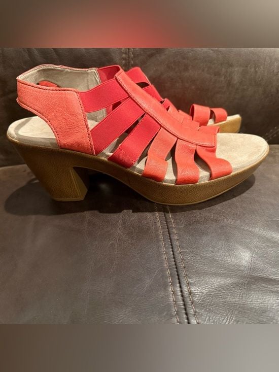 Munro Orange/Red Strappy Slingback Sandals 3