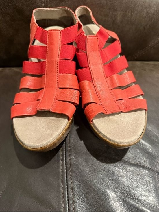 Munro Orange/Red Strappy Slingback Sandals 4