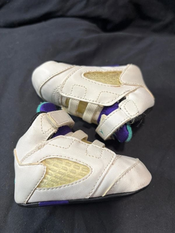 Jordan 5 Grape 2