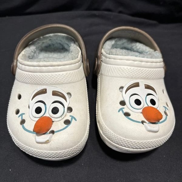 Olaf Crocs