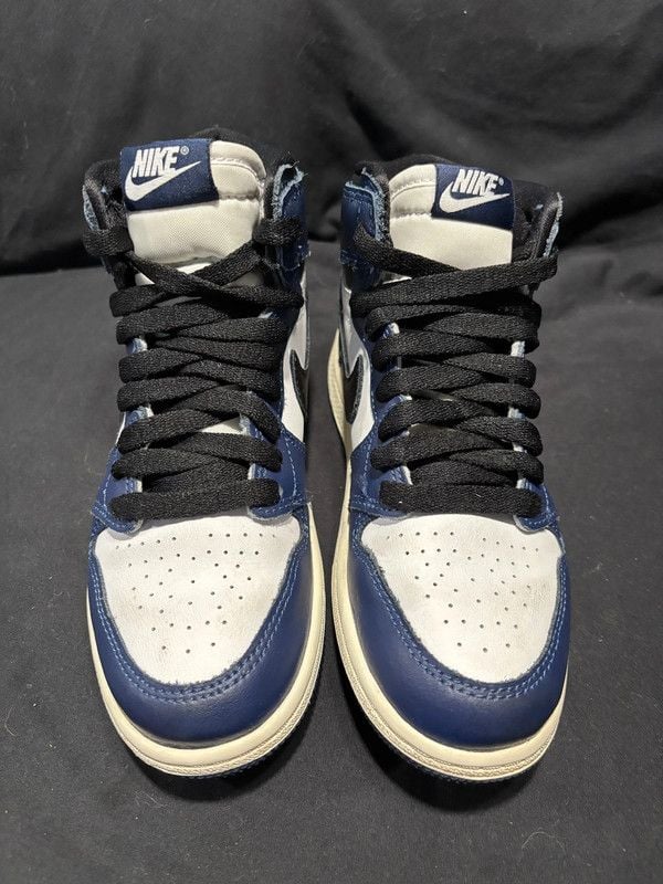 Jordan 1 Midnight Navy 3