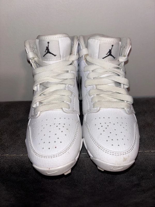 Jordan 1 Cleat 3