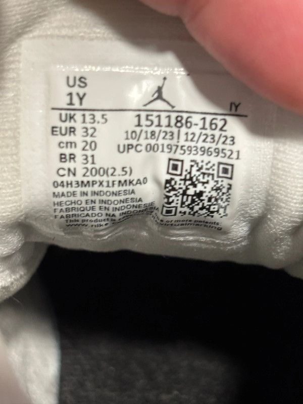 Jordan 12 Taxi 1y 4