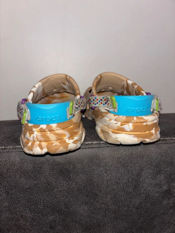 Cinnamon Toast Crunch Crocs 4