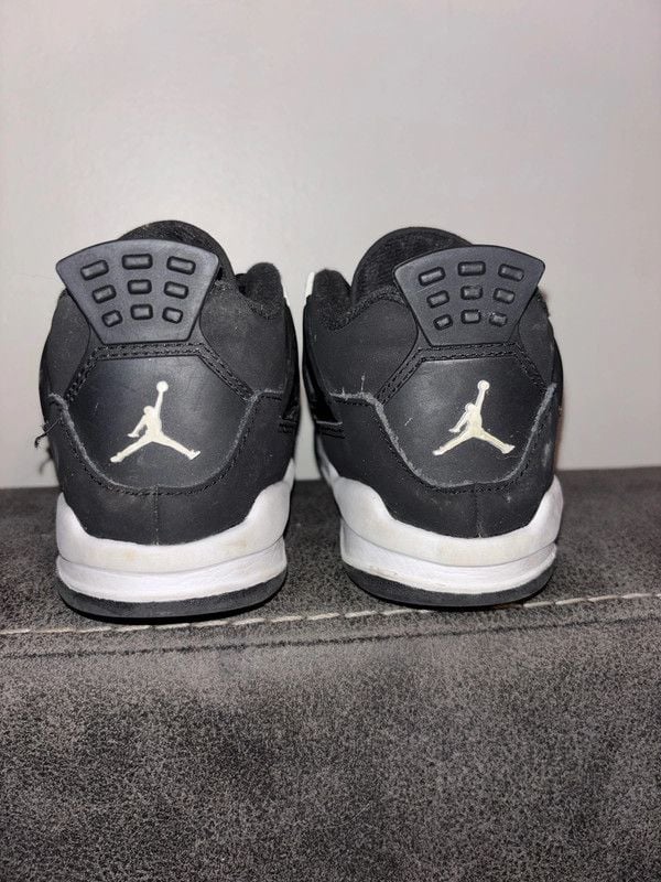 Jordan 4 White Thunder 4