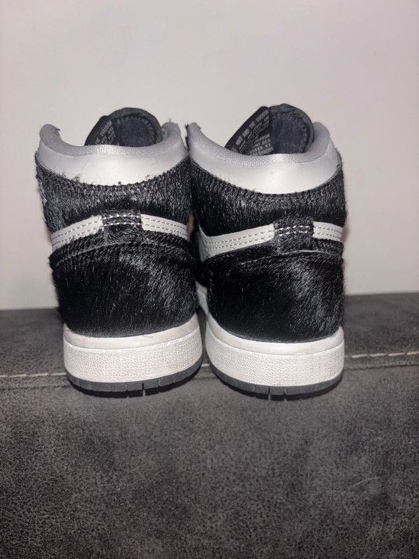 Jordan retro 1s 4