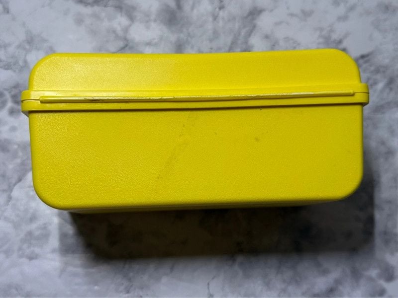 Vintage 1990s Clik Cooler Yellow Mini Insulated Cooler 5