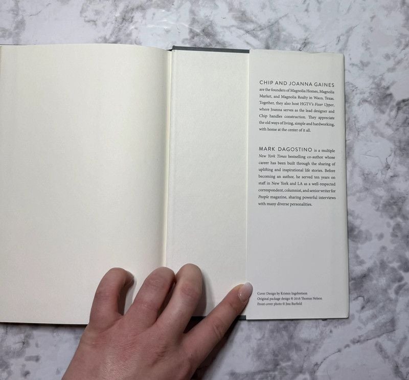 The Magnolia Story Chip & Joanna Gaines 2016 Hardcover 10