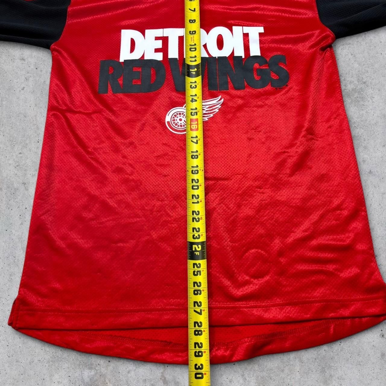 NHL Detroit Red Wings Long Sleeve Jersey Size S/CH/P (34/36) Red Black 7