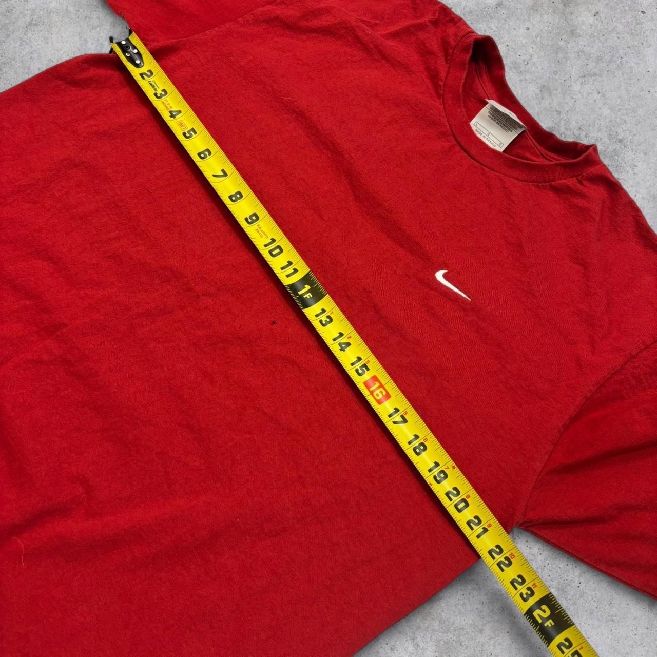 Nike Vintage Y2K Embroidered Swoosh T-Shirt Size L Red 6
