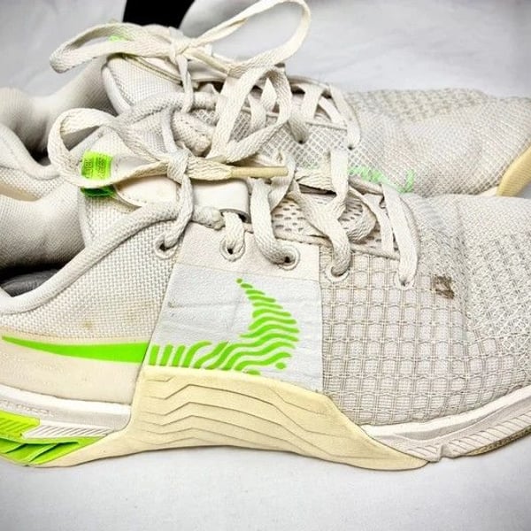 Nike React Men’s White/Green Low Top Mesh Lace-Up Sneakers Rubber Sole