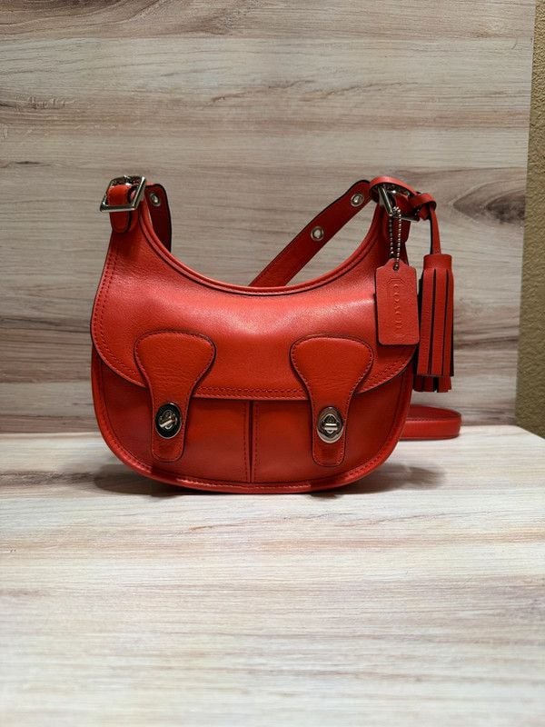 Coach Legacy Amanda Red Leather Cross-body 19925 Pristine 3
