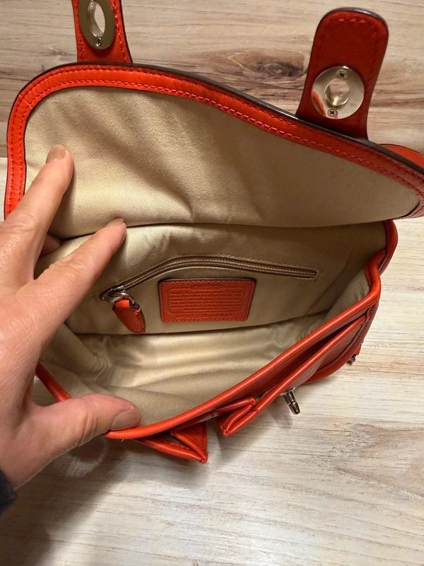 Coach Legacy Amanda Red Leather Cross-body 19925 Pristine 8