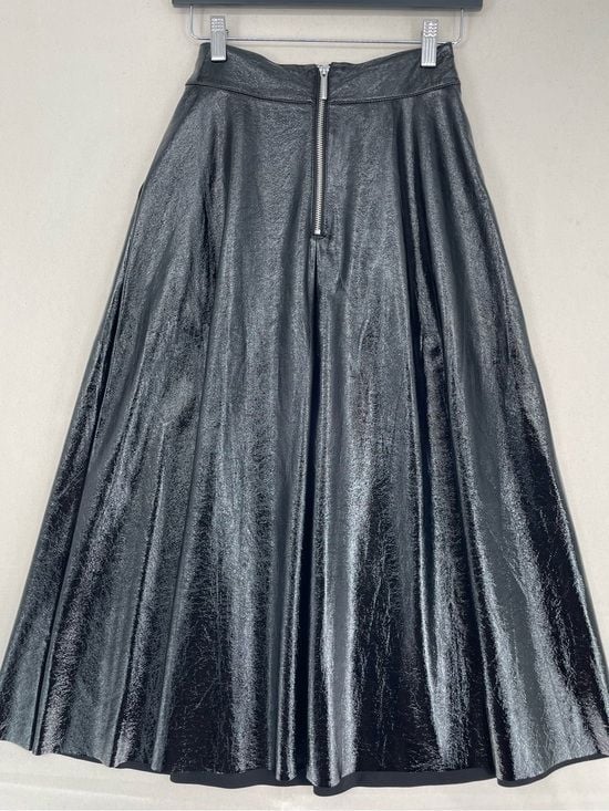 Topshop high-shine faux leather midi skirt. 7