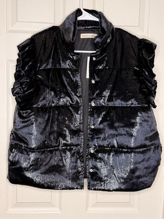 Grace + Emma Black Velvet Shimmer Ruffle Sleeve Puffer Vest Large Boutique Chic 3