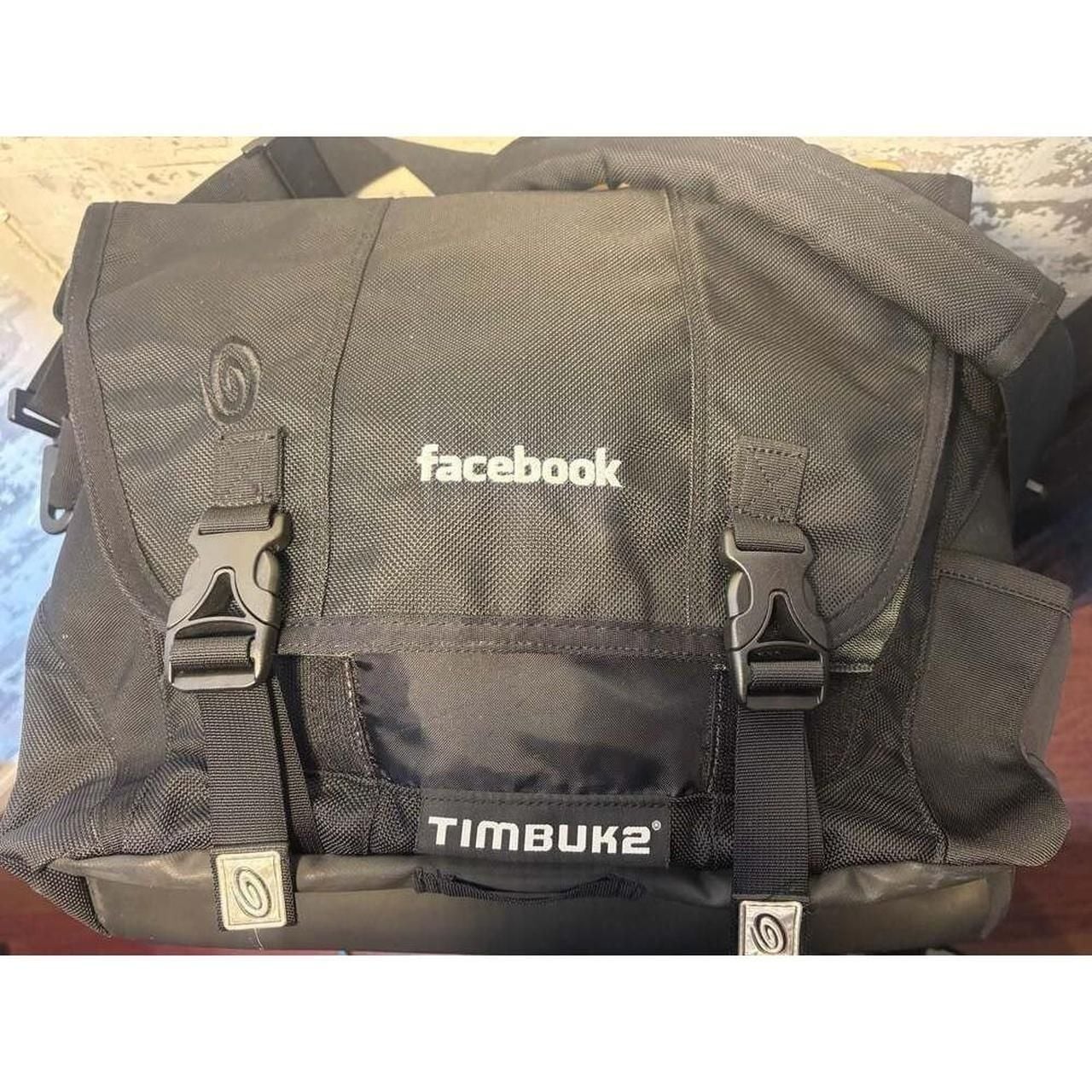 Timbuk2 Facebook Classic Messenger Bag Black 2