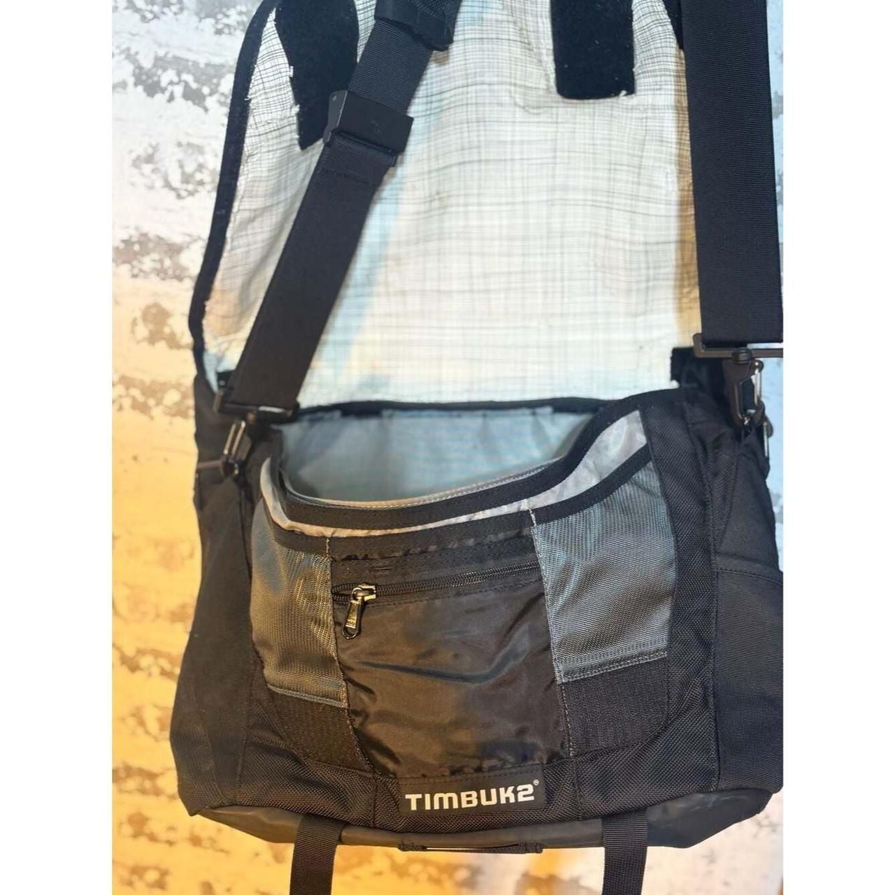 Timbuk2 Facebook Classic Messenger Bag Black 9