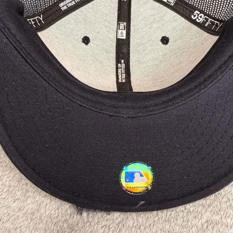 New Era 59FIFTY New York Yankees Distressed Trucker Fitted Hat Navy Size 7 1/2 NWT 6