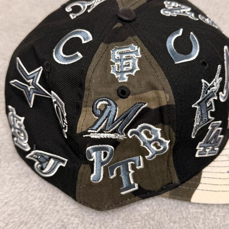 New Era 59fifty MLB all over team logos camo fitted hat 7 7/8 black rare new 7