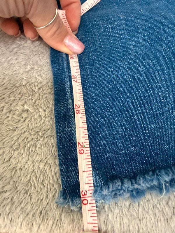 Blue High Rise Button Fly Wide Leg Jeans Raw Hem Stretch Size 14 Boutique 11