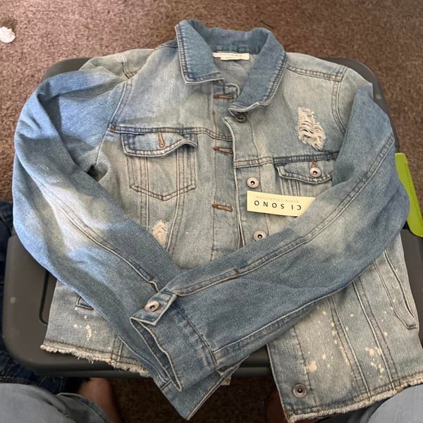 CI SONO Denim Jacket Size S Med Wash Distressed Paint Splatter