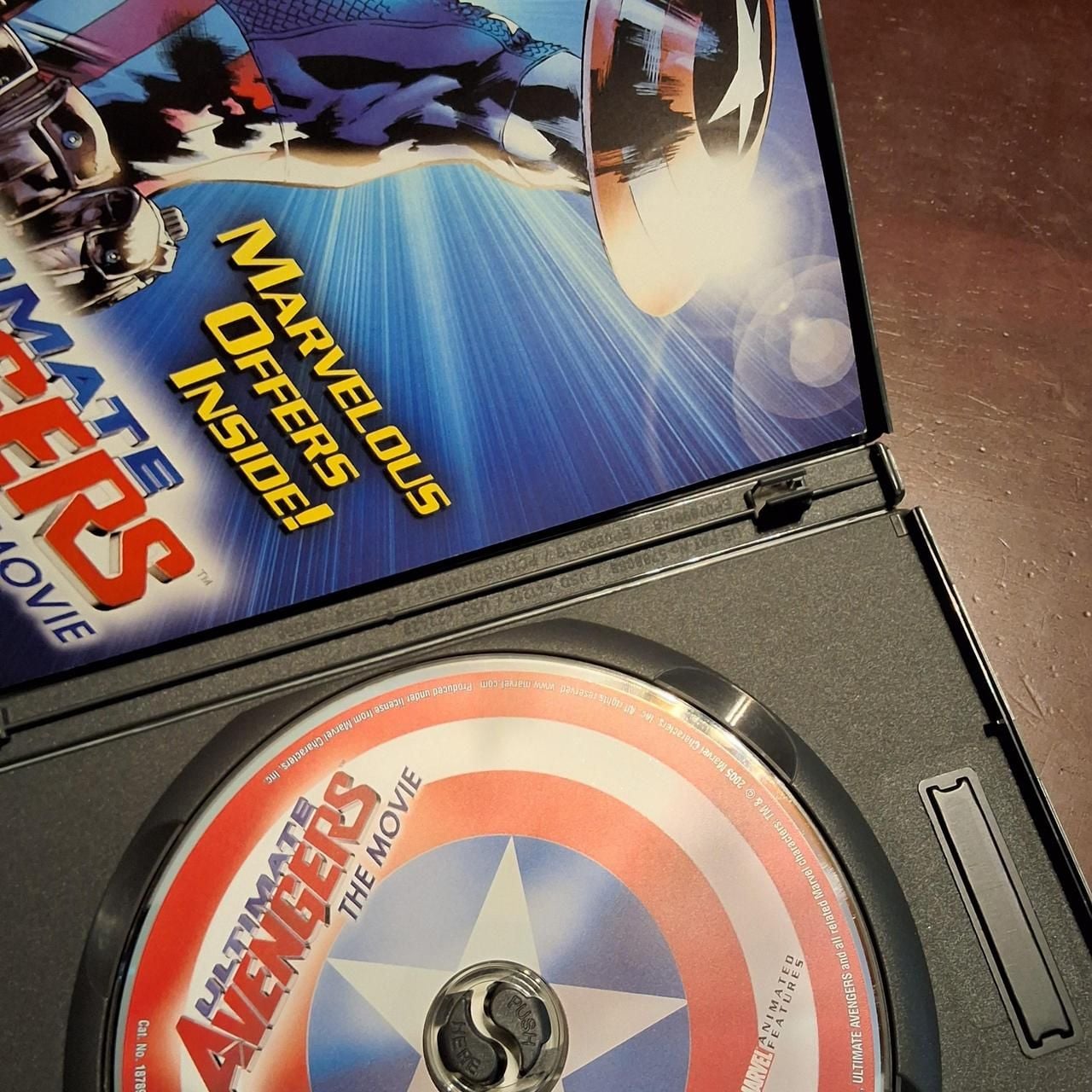 Marvel Ultimate Avengers The Movie DVD Lionsgate 3