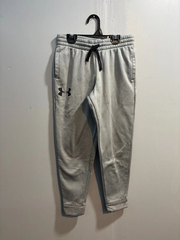Under Armour sweatpants 1