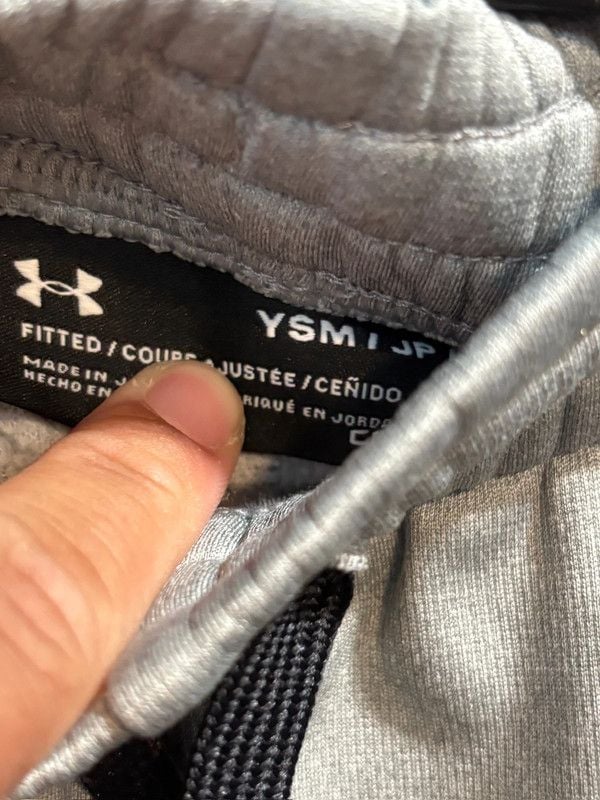 Under Armour sweatpants 2