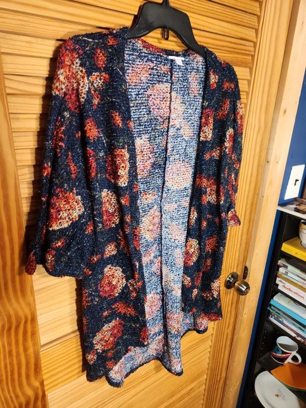 LuLaRoe Shimmer Floral Knit Cardigan – Women’s Small 5