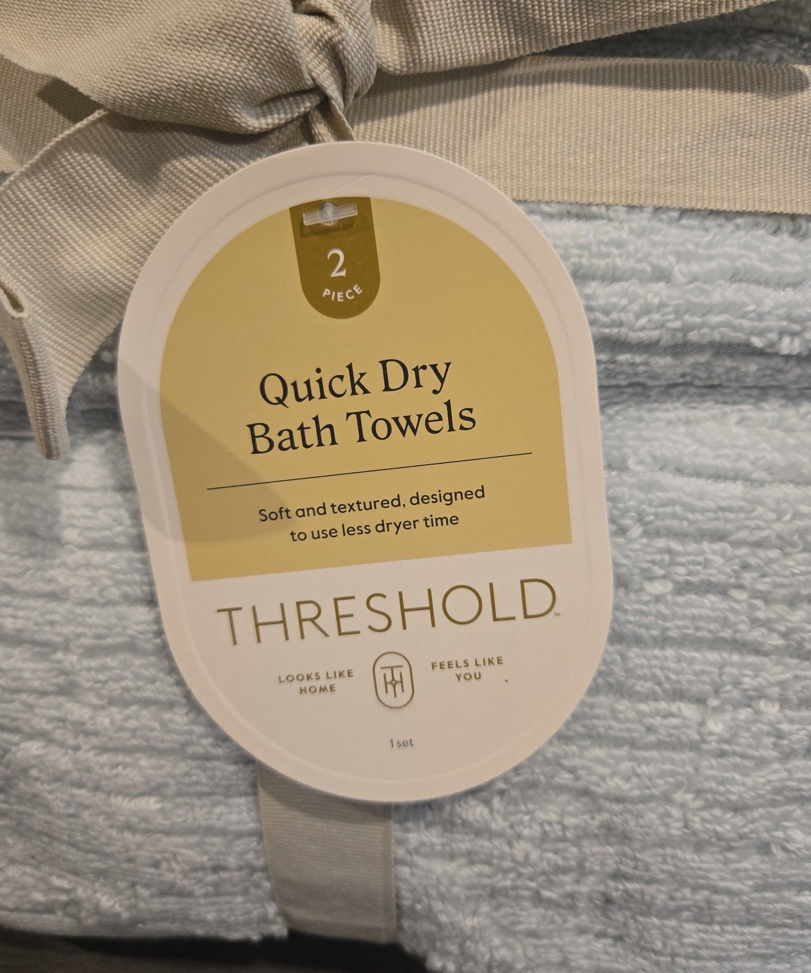New 2 PIECE Quick Dry Bath Towels Threshold 30 in x 54 in SEA 3