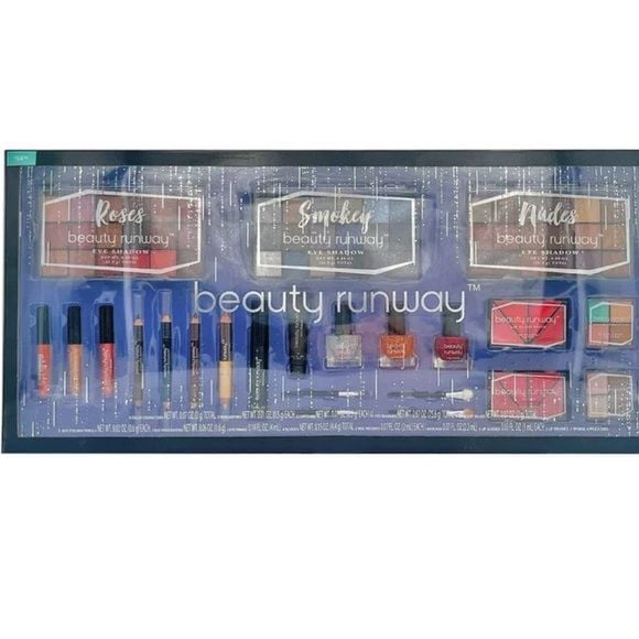 Beauty Runway 90 Piece Makeup Gift Set. New and Sealed in Box. 3