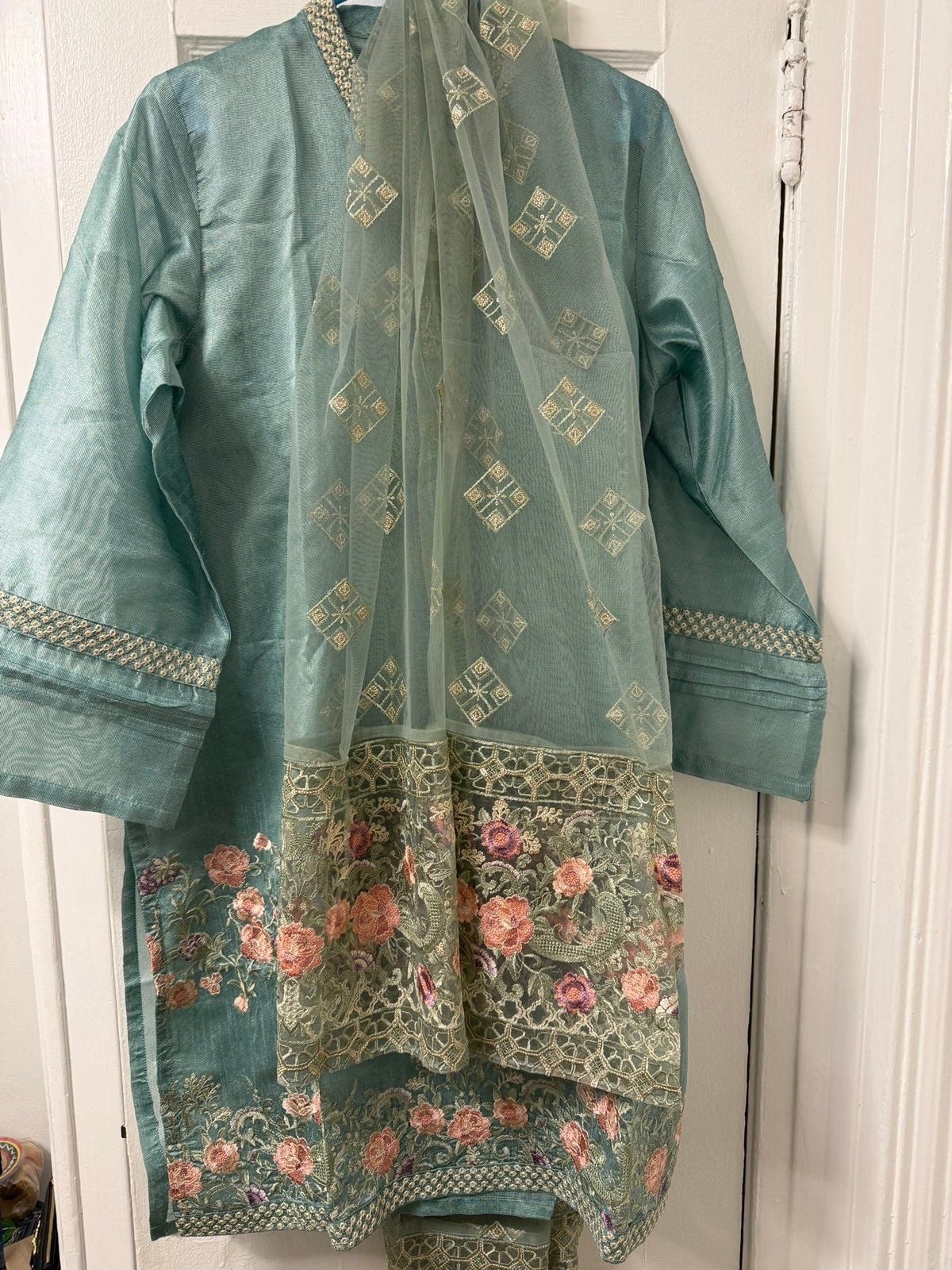 Beach tree Pakistani Indian embroidered women suits dress size 14 New with tags 11