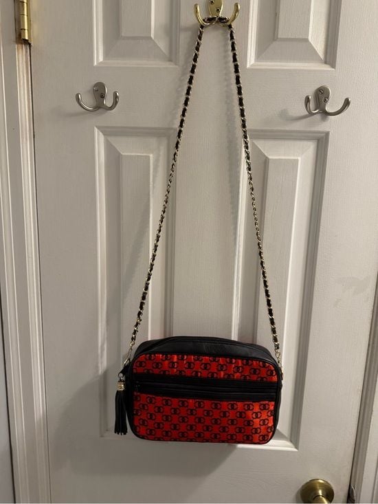 Black & Red Chain Shoulder Bag with Logo Print 5