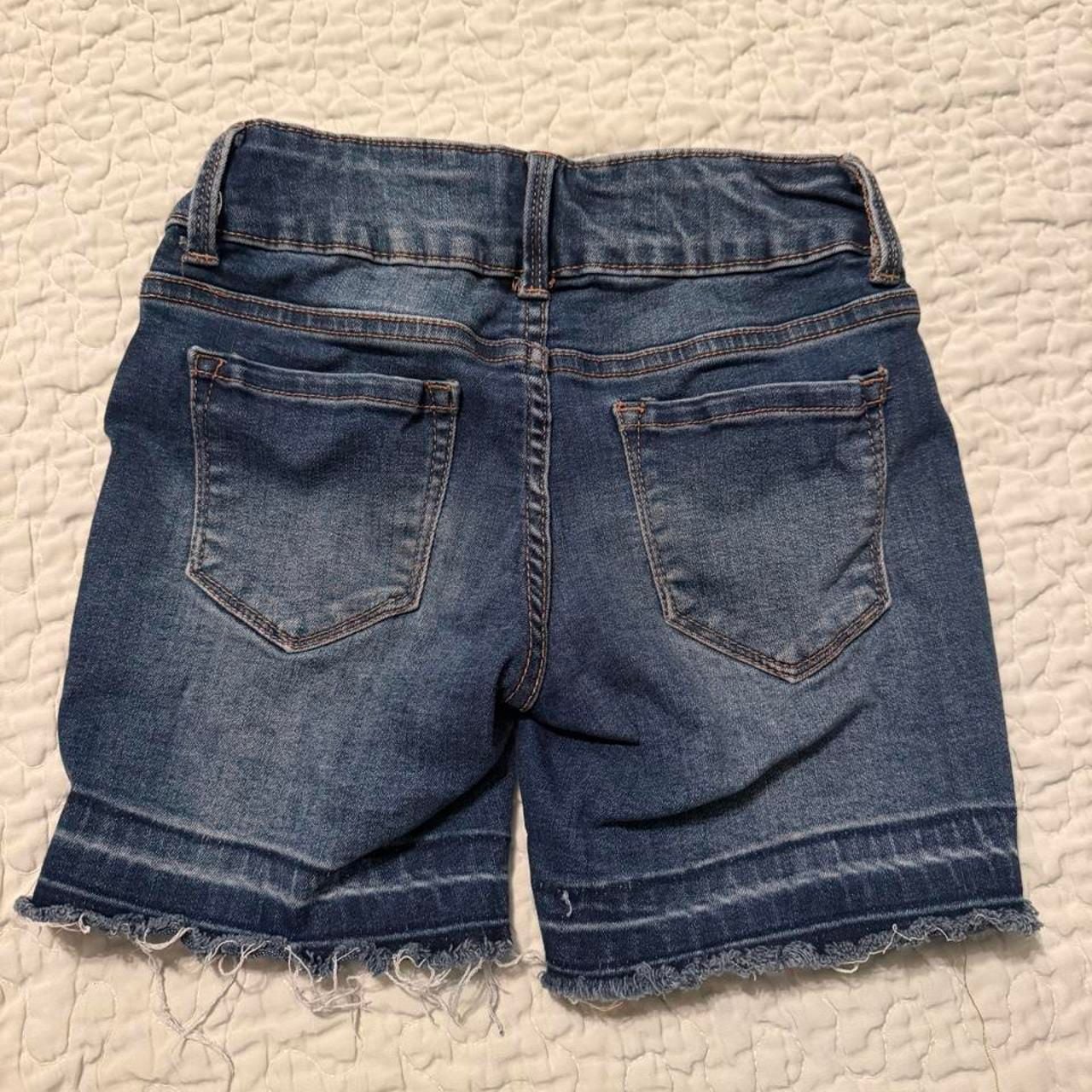 Arizona Jean Co. Midi Denim Shorts Size 8 Reg Blue Raw Hem 3