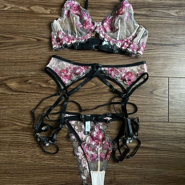 Hello LA Girl Lingerie Set Size M Floral Embroidered Sheer